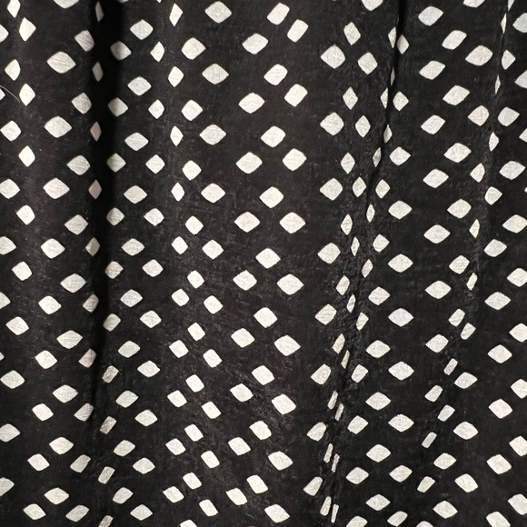 INC International Concepts Black & White Sleeveless Top - Picture 4 of 9